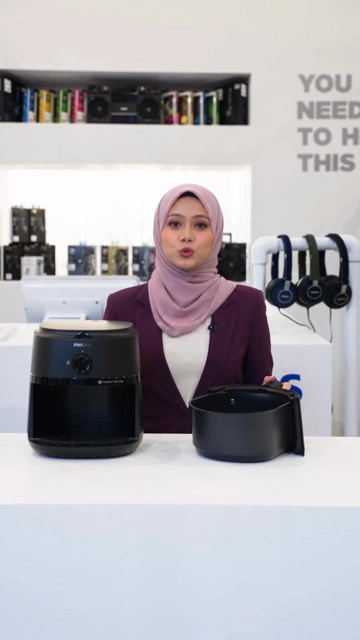 Interactive AI digital-human livestream responding to live audience comments in real time